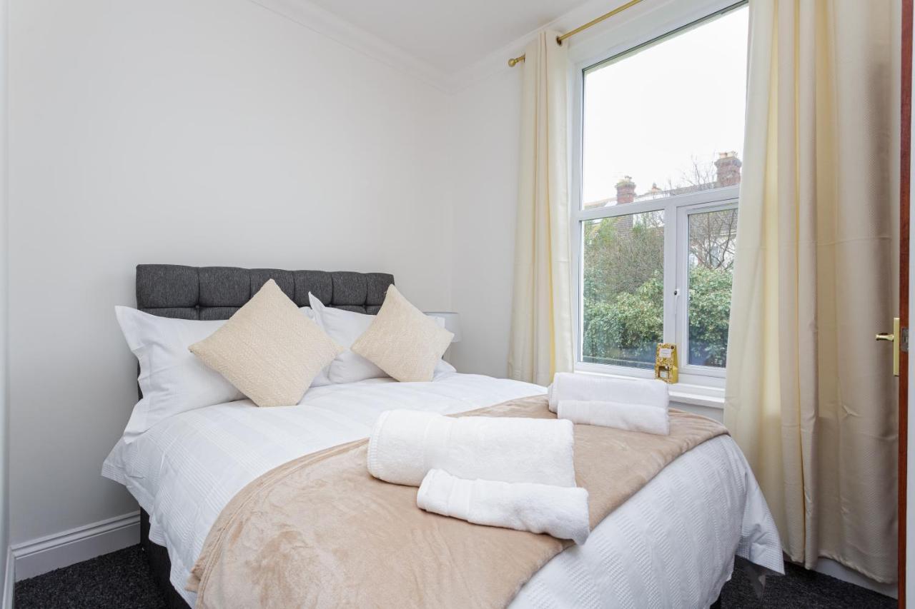 Luxury Granada Apartments - 1 & 2 Bed Flats W Free Parking Perfect For Contractors, Students Near The Beach Портсмут Номер фото