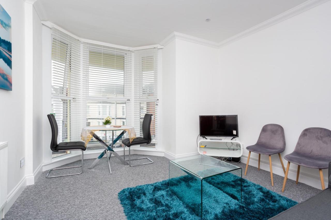 Luxury Granada Apartments - 1 & 2 Bed Flats W Free Parking Perfect For Contractors, Students Near The Beach Портсмут Номер фото