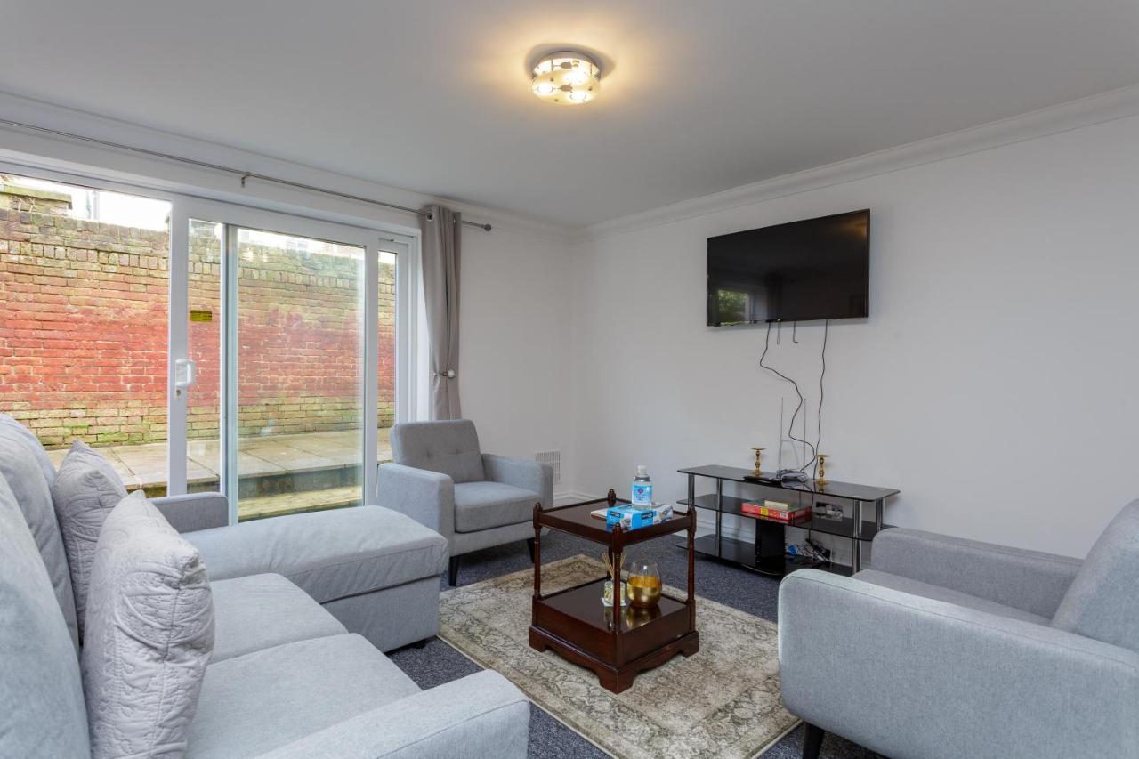 Luxury Granada Apartments - 1 & 2 Bed Flats W Free Parking Perfect For Contractors, Students Near The Beach Портсмут Номер фото