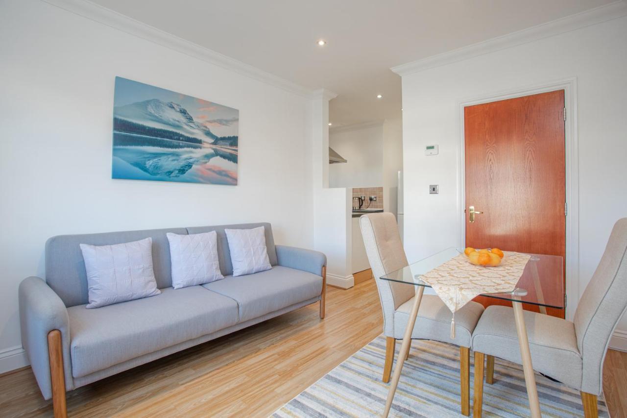 Luxury Granada Apartments - 1 & 2 Bed Flats W Free Parking Perfect For Contractors, Students Near The Beach Портсмут Екстер'єр фото