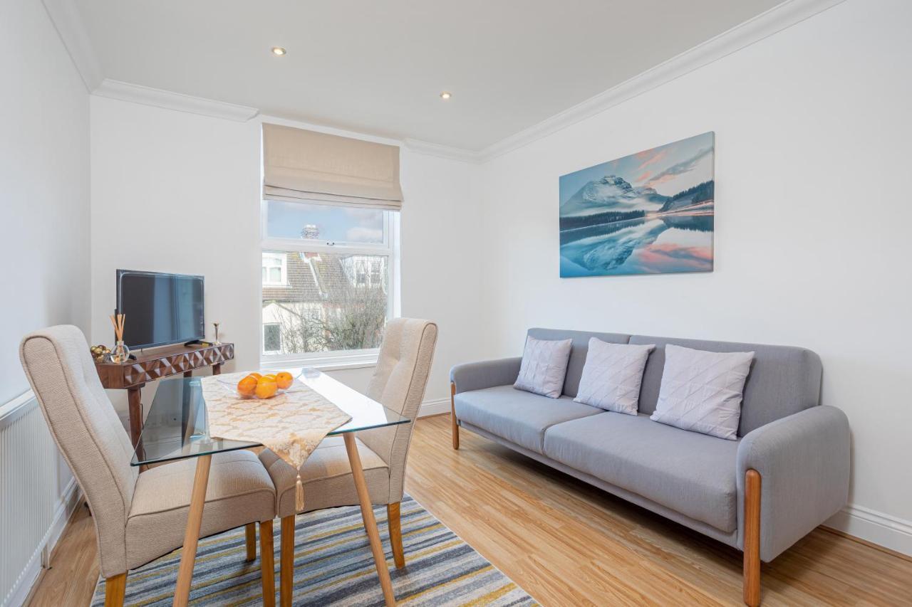 Luxury Granada Apartments - 1 & 2 Bed Flats W Free Parking Perfect For Contractors, Students Near The Beach Портсмут Екстер'єр фото